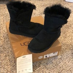 Black fur Ugg boots